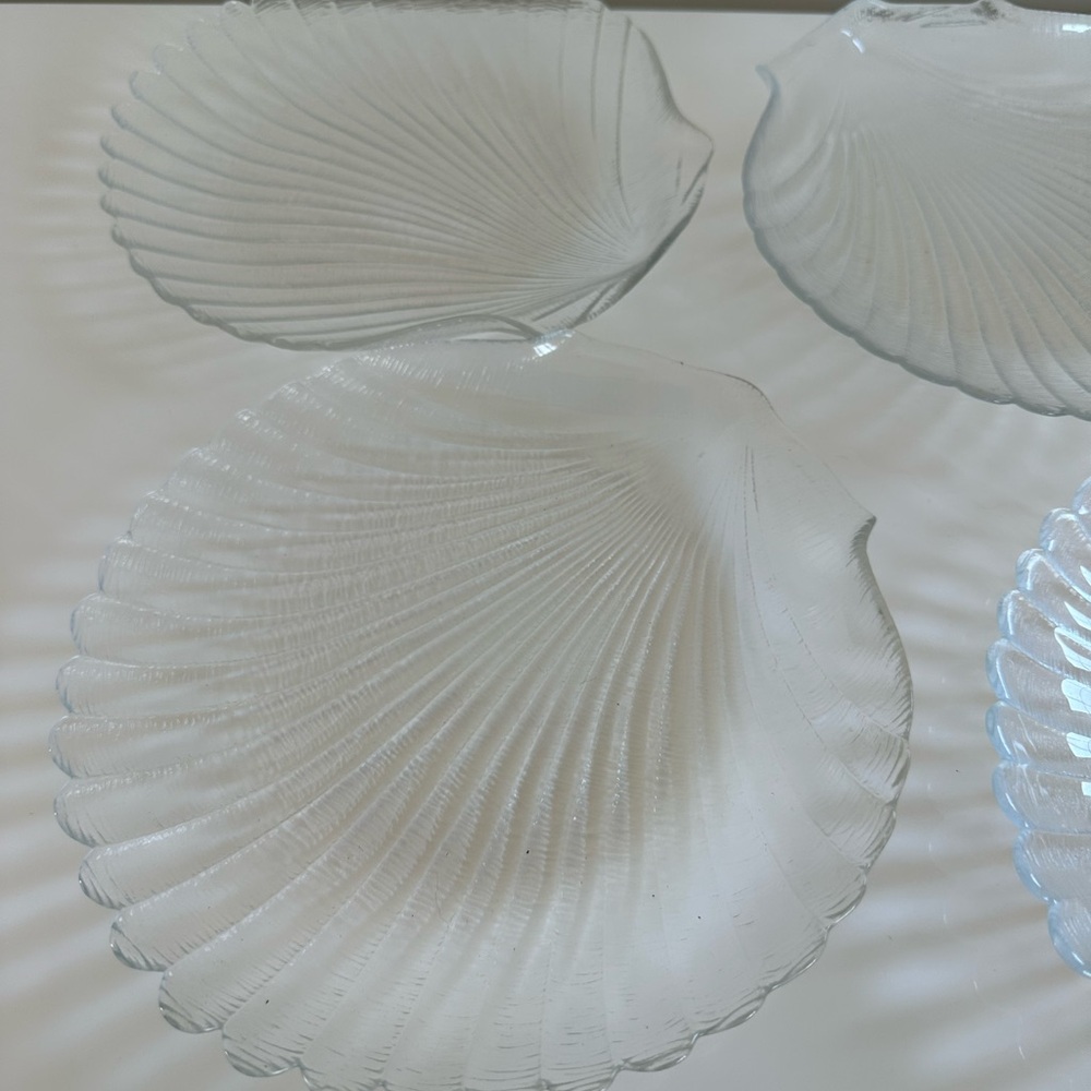 Elegant Clear Glass Shell Plates Arcoroc 8 inch